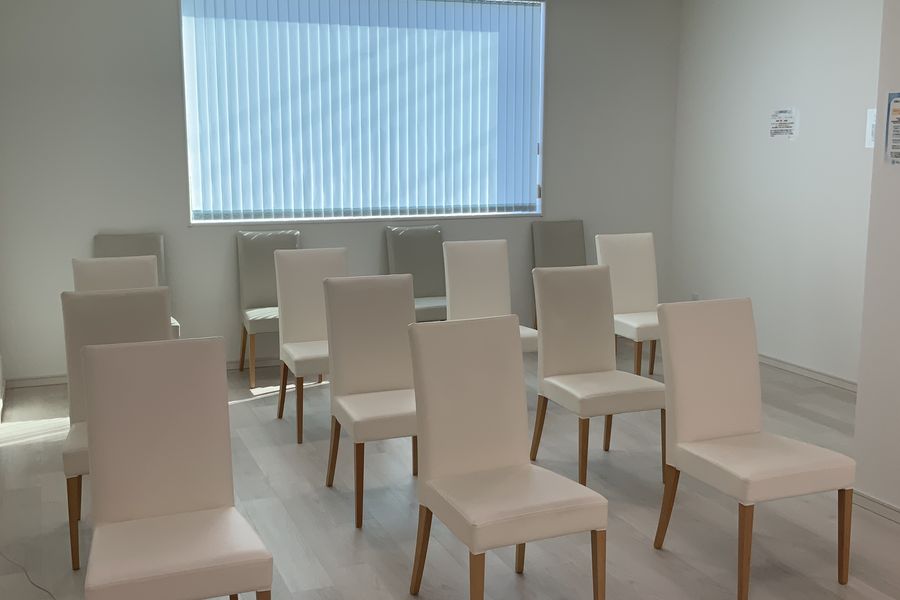 Sky Dental Clinic(京都府亀岡市)の待合室